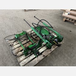 Hitchtrk John Deere